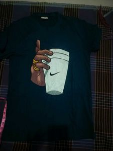Nike Graphic T-Shirt