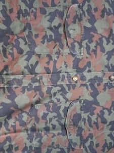 Men's Camouflage Button-Up Shirt chest pockets