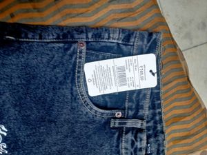Graphic Print Wide Leg Jeans