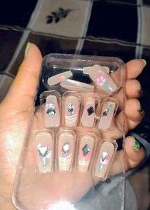 3 design of nails on