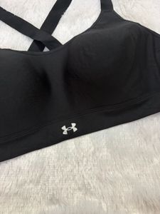 Under Armour xl size  Sports Bra