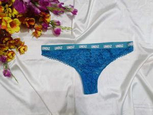 🇳🇿💫🎀Blue Lace Thong Panty