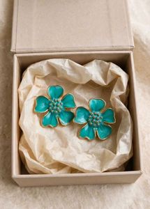 Stunning Teal Flower Earrings