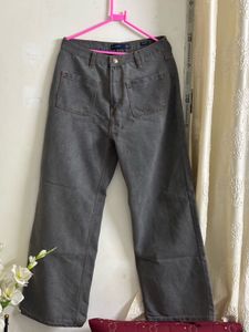 Stylish Grey Wide-Leg Jeans