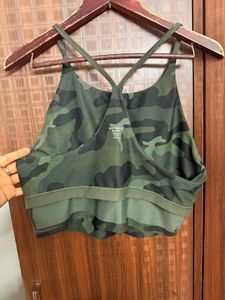 Old Navy Top/ Sports Bra 💚