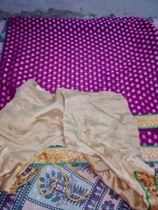 vintage saree with blouse