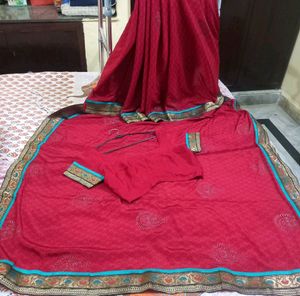 pretty Red saree ♥️🔥