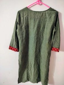 FBB SRISHTY Grey &amp; Red Embroidered Kurti