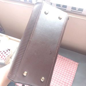 Stylish Textured Handbag
