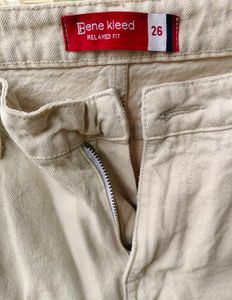White Cargo Baggy Pants