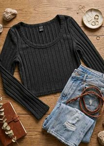Ribbed Knit Long Sleeve Crop Top