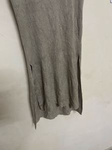 Sleeveless V-Neck Ribbed Maxi Dress