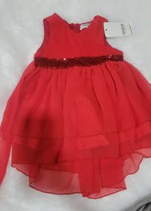Free Delivery 🎊 New with tag👌🏻Baby Girl Frock