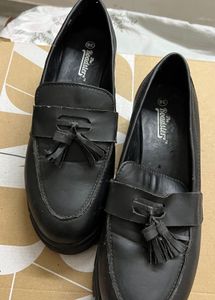 Roadster Chic Black Tassel Loafers