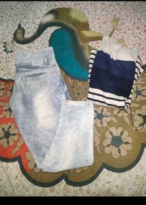 stripped top and jeans free