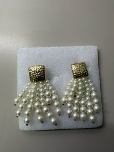 Chic Pearl Dangle Earrings