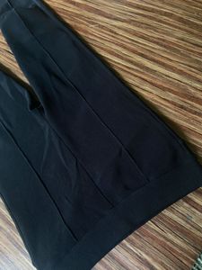Black leggings