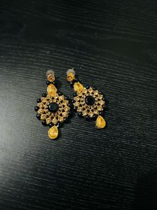 Stunning Black &amp; Gold Jewelry Set🩶