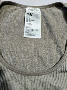 Original H&amp;M Ribbed Knited Long Sleeve Crop Top Fi