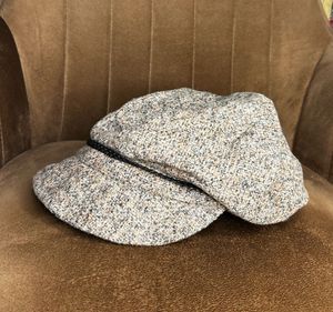 😳(ON SALE)🎀Cute Tweed Cap🎀For winters or summer
