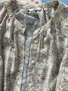 Chic Floral Print Button-Up Blouse
