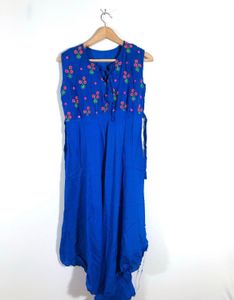 Vibrant Blue Embroidered Kurta