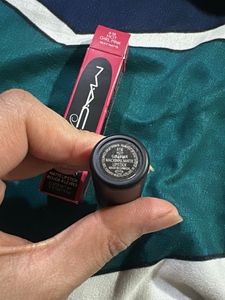 MAC Lipstick - Hot Girl Pink