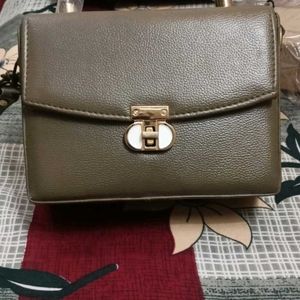 Chic Olive Green Handbag