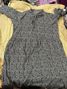 Stylish Black &amp; White Printed Kurta