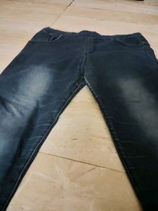 Elegant dark blue faded denim jeans✨