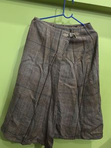 Chic Plaid Wrap skirt