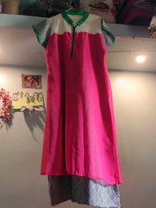 Vibrant Pink Kurti with Geometric Print Trousers
