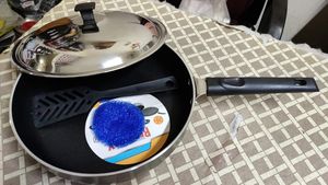 NEW BRANDED NONSTICK FRY PAN WITH S.S LID