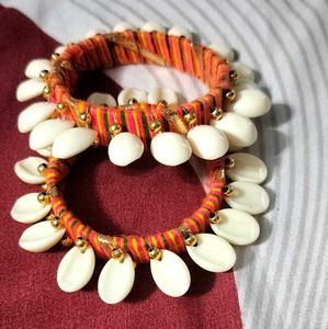 BOHO SHELL KAUDI BANGLES (2)