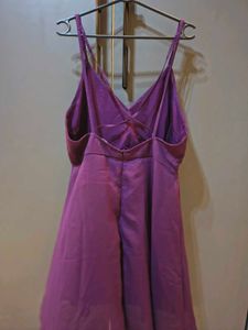 backless dress