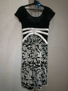Elegant Black &amp; White Floral Dress (size 26)