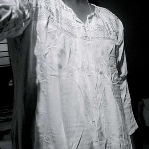 White cotton kurti / top🤍