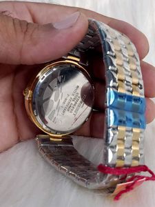 Unisex Boys And Girls Metal Watch With Beautiful