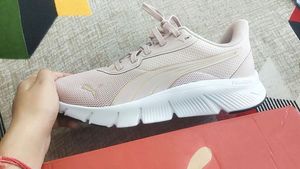 PUMA Flexlite Women's Sneakers