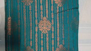 A New Brand Copper Silk  Saree 3
