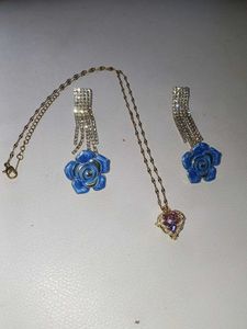 Blue Rose &amp; Heart Pendant Necklace Set