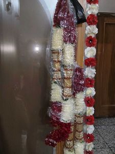 Beautiful Red &amp; Cream Garlands
