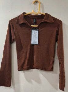Women Ribbed Regular Fit Crop