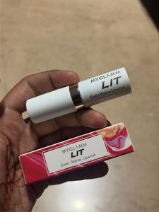 MyGlamm LIT Satin Matte Lipstick
