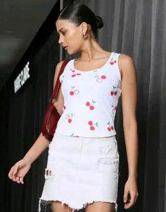 SheinWhite Cherry Print Tank Top