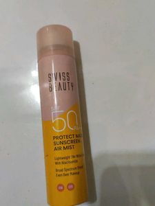 Swiss Beauty Protect Max Sunscreen Air Mist SPF 50