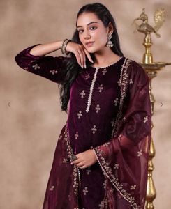 Embroidered Straight Kurta Set