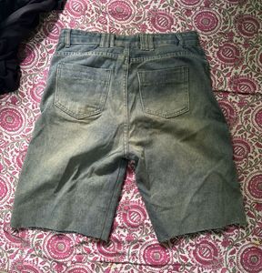 washed denim shorts