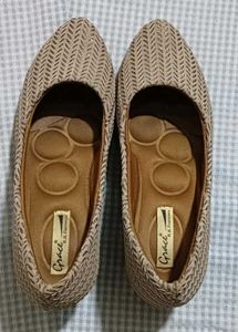 Golden Festive Heels