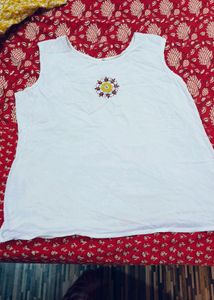 Very Nice Two piece top beautiful amd pretty